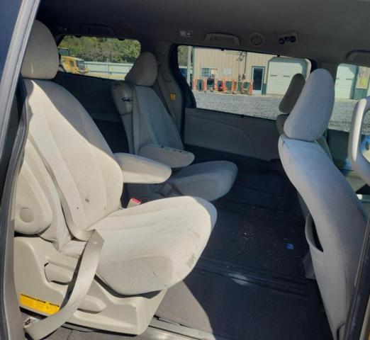 5TDKK3DC9BS050162 - 2011 TOYOTA SIENNA LE GOLD photo 10