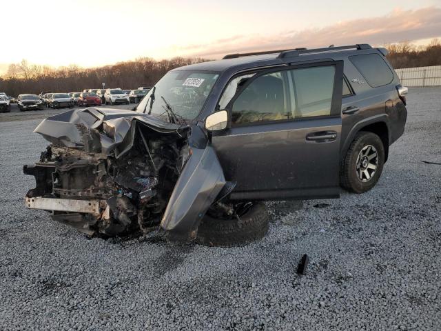 2019 TOYOTA 4RUNNER SR5, 