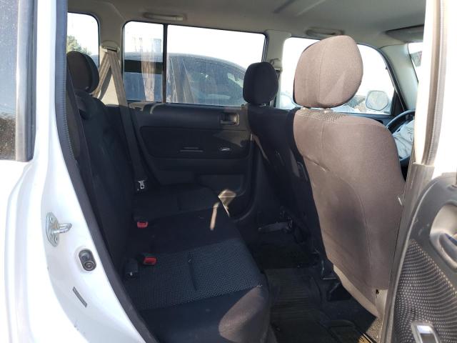 JTLKT324250203873 - 2005 TOYOTA SCION XB 白色 照片 11