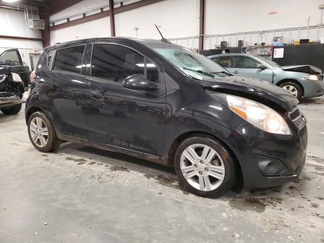 KL8CD6S98FC811500 - 2015 CHEVROLET SPARK 1LT BLACK photo 4