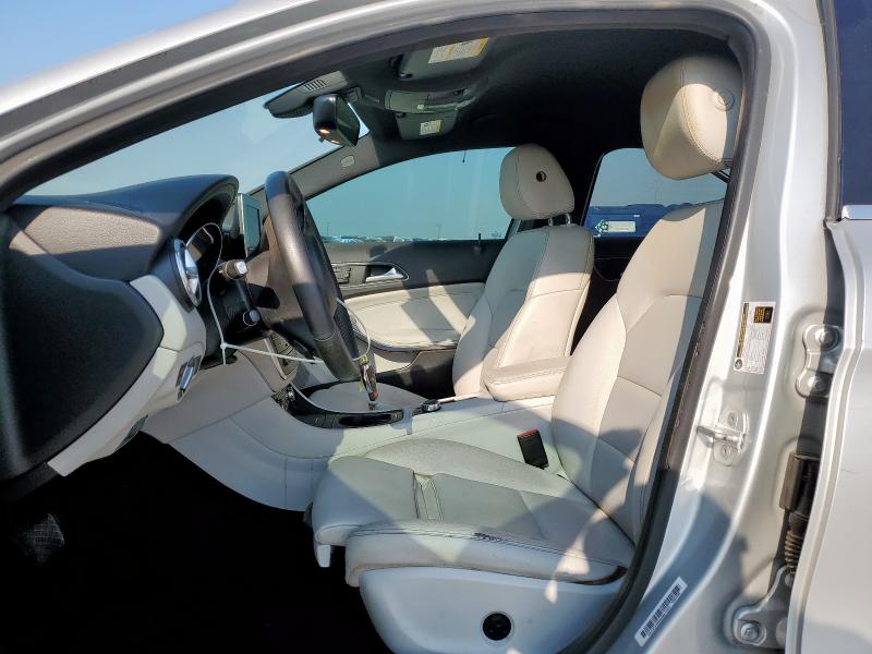 WDCTG4EB5HJ317556 - 2017 MERCEDES-BENZ GLA 250 Silber Foto 7