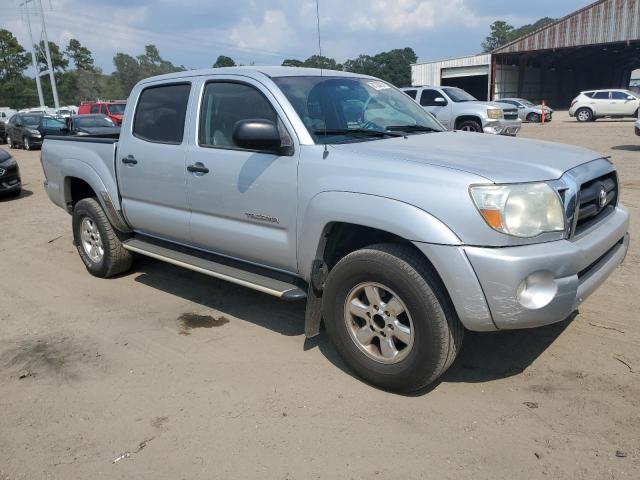 3TMJU62N57M045740 - 2007 TOYOTA TACOMA DOUBLE CAB PRERUNNER SILVER photo 4