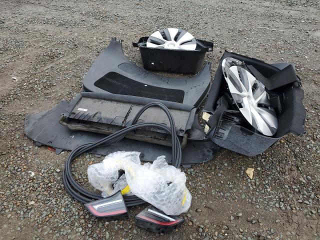 7SAYGDEE1NF361453 - 2022 TESLA MODEL Y Ақ фото 12