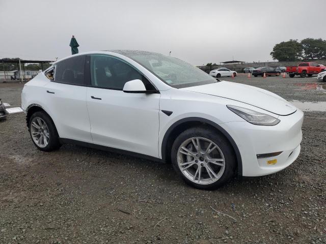 7SAYGDEE1NF361453 - 2022 TESLA MODEL Y Ақ фото 4