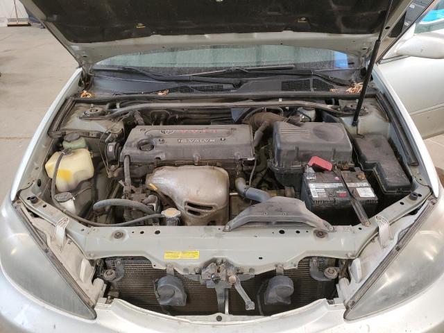 JTDBE32K630143663 - 2003 TOYOTA CAMRY LE SILVER photo 11