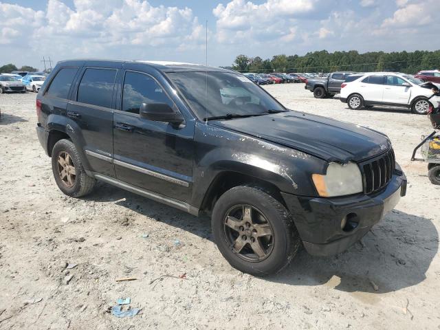 1J8GR48K47C628579 - 2007 JEEP GRAND CHER LAREDO BLACK photo 4