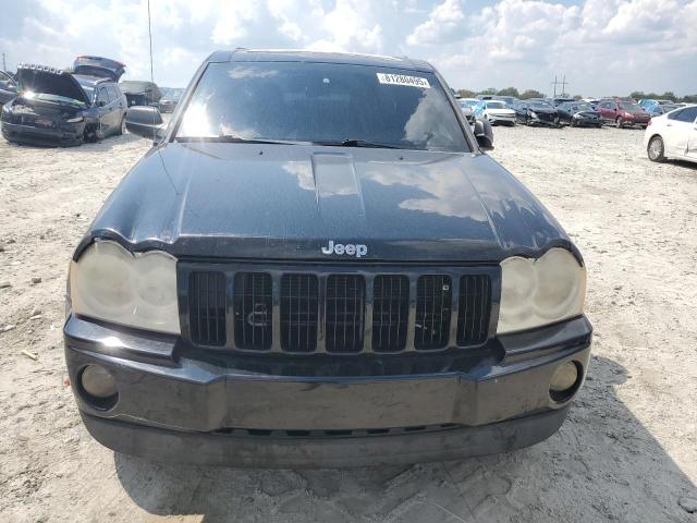 1J8GR48K47C628579 - 2007 JEEP GRAND CHER LAREDO BLACK photo 5