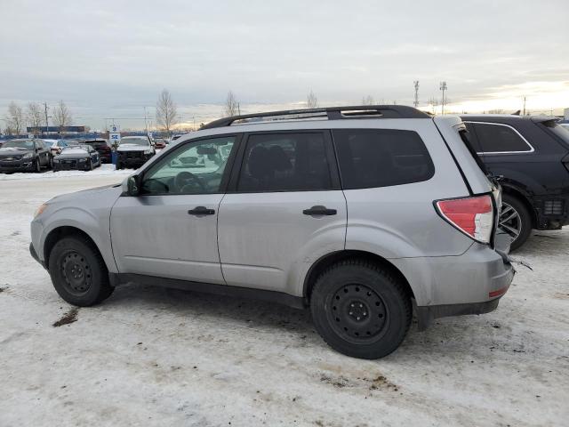 JF2SH6BC7AH732108 - 2010 SUBARU FORESTER XS Srebrny zdjęcie 2