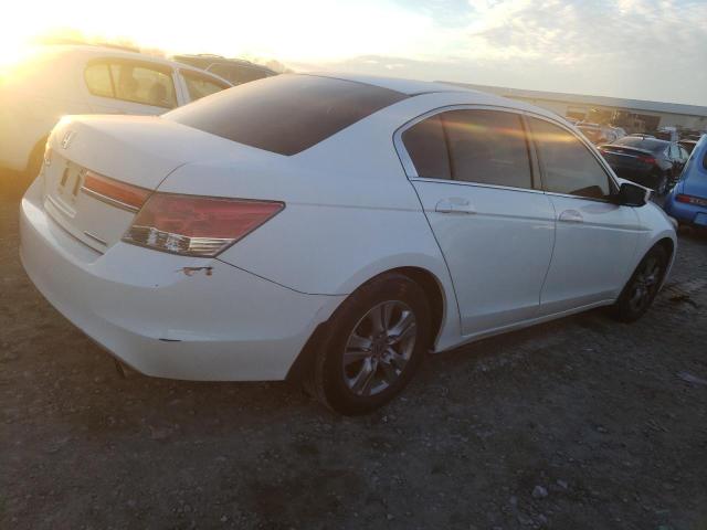 1HGCP2F66CA133670 - 2012 HONDA ACCORD SE WHITE photo 3