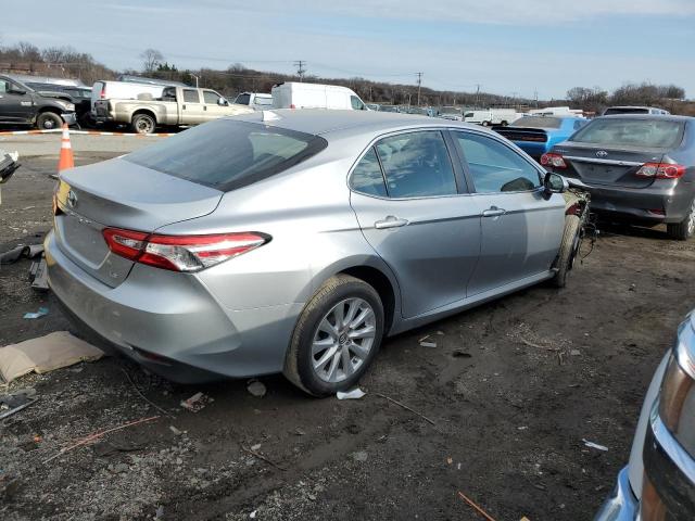 4T1C11AK4LU878331 - 2020 TOYOTA CAMRY LE GRAY photo 3