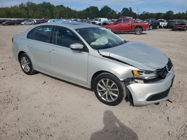 3VWDX7AJ2BM314856 - 2011 VOLKSWAGEN JETTA SE 米色 照片 4