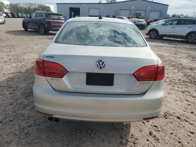 3VWDX7AJ2BM314856 - 2011 VOLKSWAGEN JETTA SE 米色 照片 6