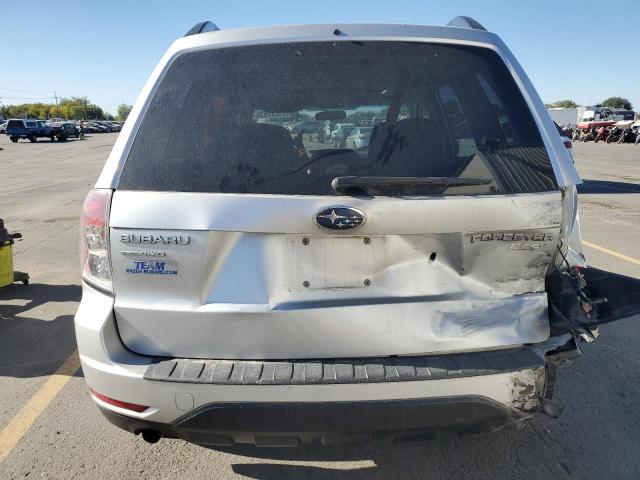 JF2SHADC9BH767038 - 2011 SUBARU FORESTER 2.5X PREMIUM SILVER photo 6