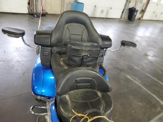 JH2SC68L2CK001717 - 2012 HONDA GL1800 BLUE photo 6