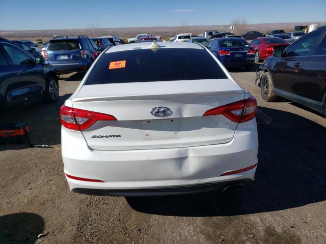 5NPE24AF4GH362145 - 2016 HYUNDAI SONATA SE WHITE photo 6