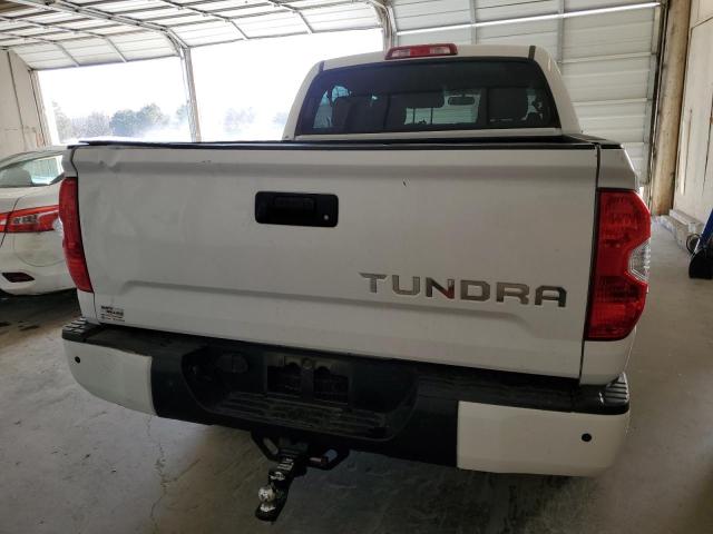 5TFDW5F19GX560422 - 2016 TOYOTA TUNDRA CREWMAX SR5 WHITE photo 6