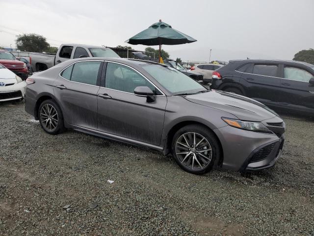 4T1G11AK3RU869114 - 2024 TOYOTA CAMRY SE NIGHT SHADE BLACK photo 4