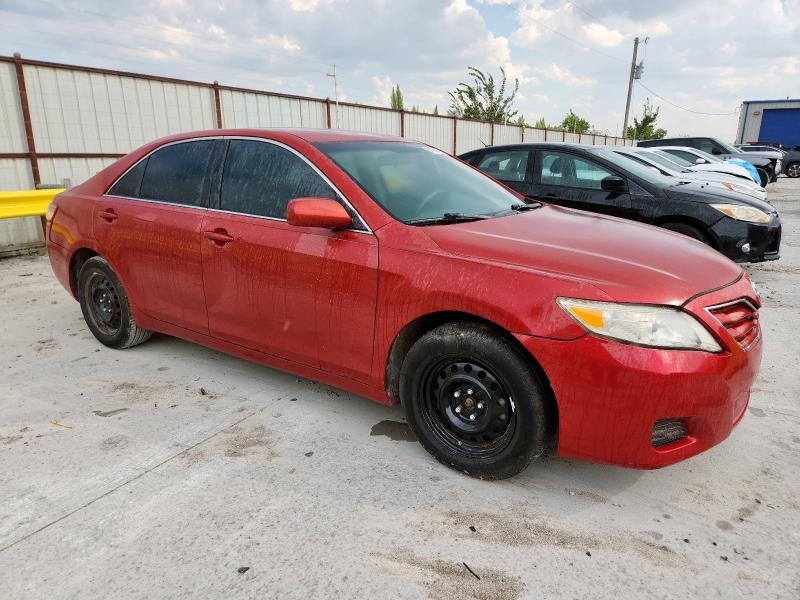 4T1BF3EK4BU137677 - 2011 TOYOTA CAMRY BASE RED photo 4