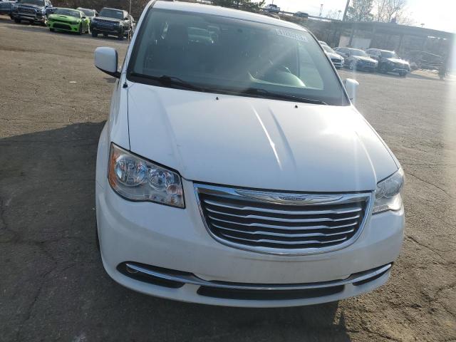2C4RC1BGXER439444 - 2014 CHRYSLER TOWN & COU TOURING WHITE photo 5