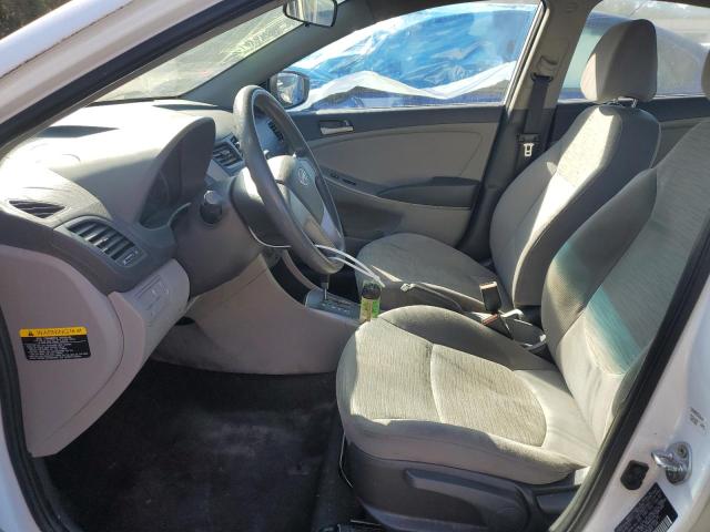 KMHCT4AE2HU286178 - 2017 HYUNDAI ACCENT SE თეთრი ფოტო 7