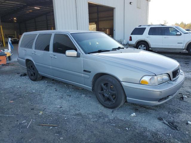 YV1LW55A9X2617075 - 1999 VOLVO V70 SILVER photo 4