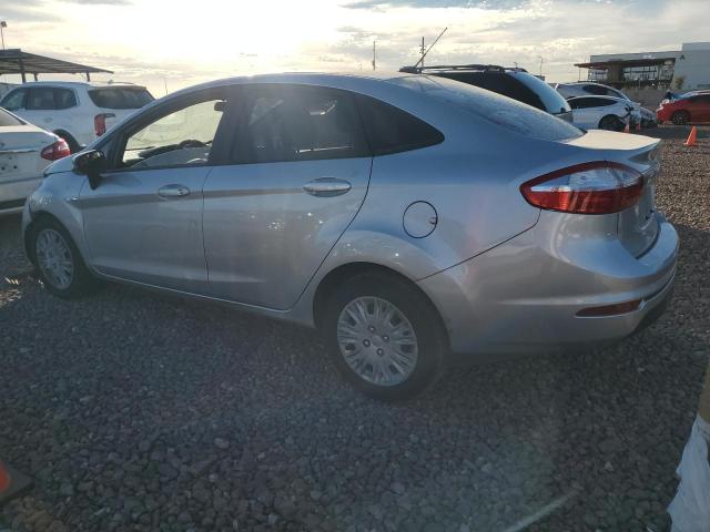 3FADP4AJXJM104737 - 2018 FORD FIESTA S SILVER photo 2