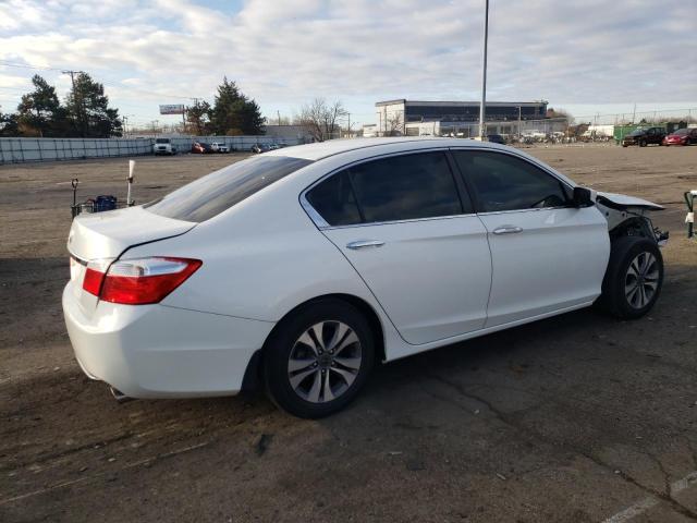 1HGCR2F34FA053613 - 2015 HONDA ACCORD LX WHITE photo 3