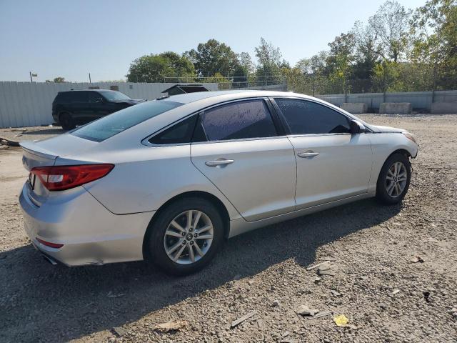 5NPE24AF7HH517370 - 2017 HYUNDAI SONATA SE SILVER photo 3