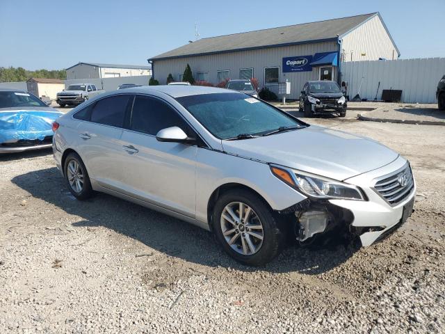 5NPE24AF7HH517370 - 2017 HYUNDAI SONATA SE SILVER photo 4