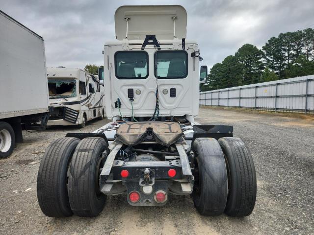 1FUBGADV1DLBW3434 - 2013 FREIGHTLINER CASCADIA Білий фото 6