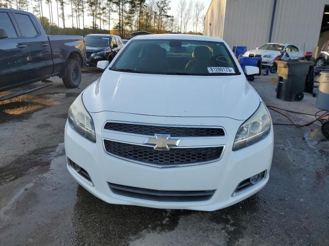 1G11E5SA8DF130256 - 2013 CHEVROLET MALIBU 2LT WHITE photo 5