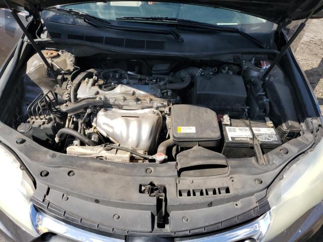 4T1BF1FK7GU536450 - 2016 TOYOTA CAMRY LE ნაცრისფერი ფოტო 11