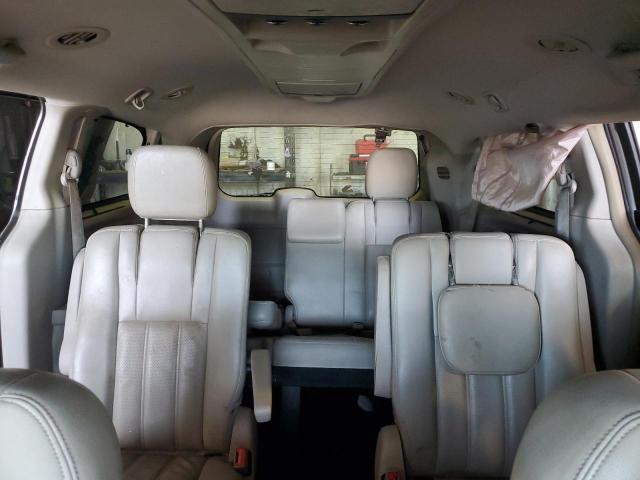 2A4RR8DG4BR780140 - 2011 CHRYSLER TOWN & COU TOURING L SILVER photo 10