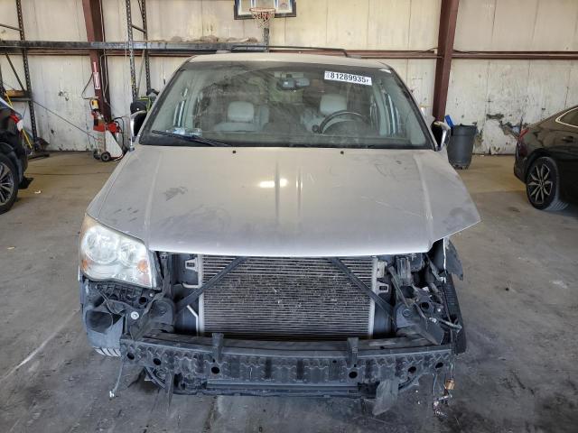2A4RR8DG4BR780140 - 2011 CHRYSLER TOWN & COU TOURING L SILVER photo 5