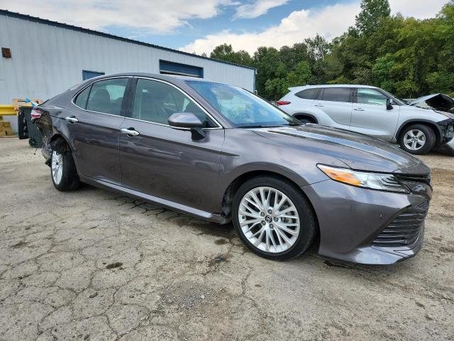 4T1BZ1HK4KU031446 - 2019 TOYOTA CAMRY XSE Grau Foto 4