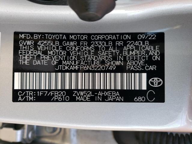 JTDKAMFP6N3220749 - 2022 TOYOTA PRIUS PRIM LE SILVER photo 12