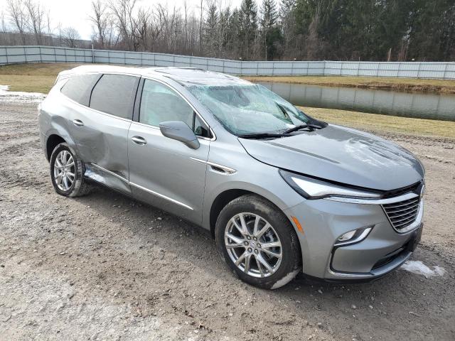 5GAEVAKW2PJ224181 - 2023 BUICK ENCLAVE ESSENCE 银色 照片 4