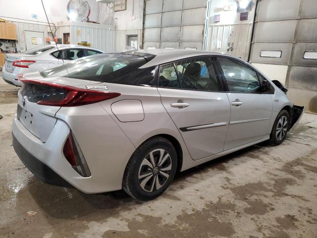 JTDKARFP6J3068575 - 2018 TOYOTA PRIUS PRIM ვერცხლისფერი ფოტო 3