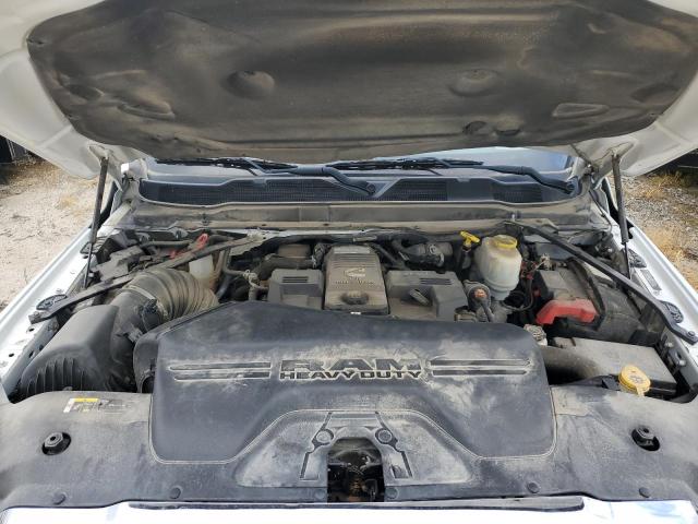 3C7WRMBL5MG573835 - 2021 RAM 5500 白色 照片 7