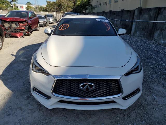 JN1EV7EK7JM340995 - 2018 INFINITI Q60 LUXE 300 WHITE photo 5