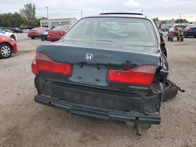 1HGCG5654WA113818 - 1998 HONDA ACCORD EX GREEN photo 6