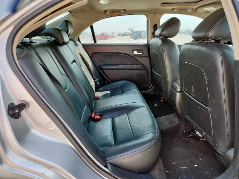 3FAHP0JG5BR172768 - 2011 FORD FUSION SEL SILVER photo 10