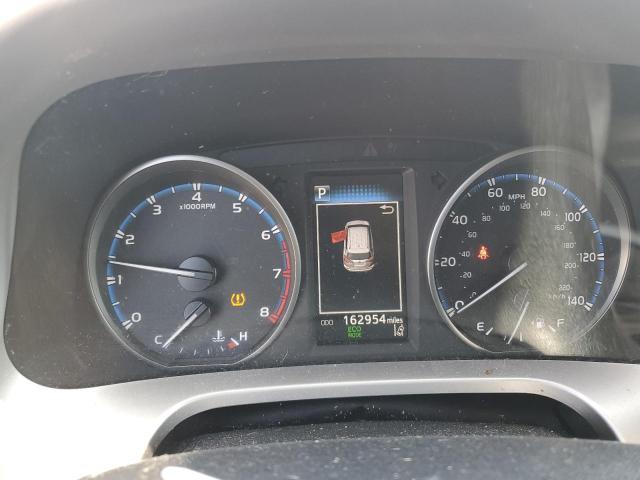 JTMZFREV2JJ732513 - 2018 TOYOTA RAV4 LE Графитовый фото 9