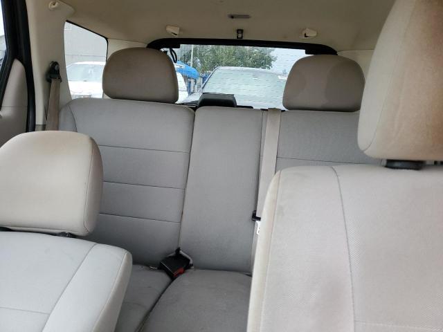 1FMCU0D79CKC66341 - 2012 FORD ESCAPE XLT GRAY photo 10