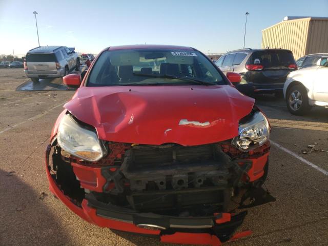 1FAHP3F22CL234044 - 2012 FORD FOCUS SE RED photo 5