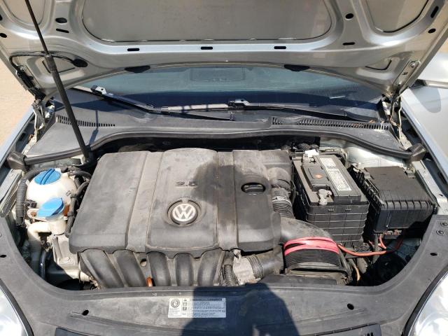 3VWRX7AJ0AM048337 - 2010 VOLKSWAGEN JETTA SE Silber Foto 11