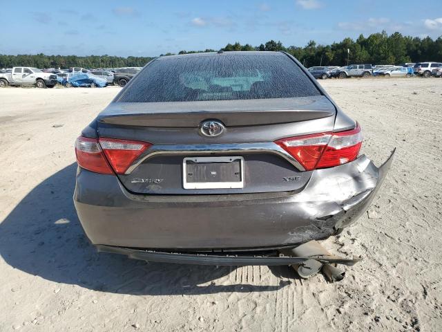 4T1BF1FK1GU224267 - 2016 TOYOTA CAMRY LE GRAY photo 6
