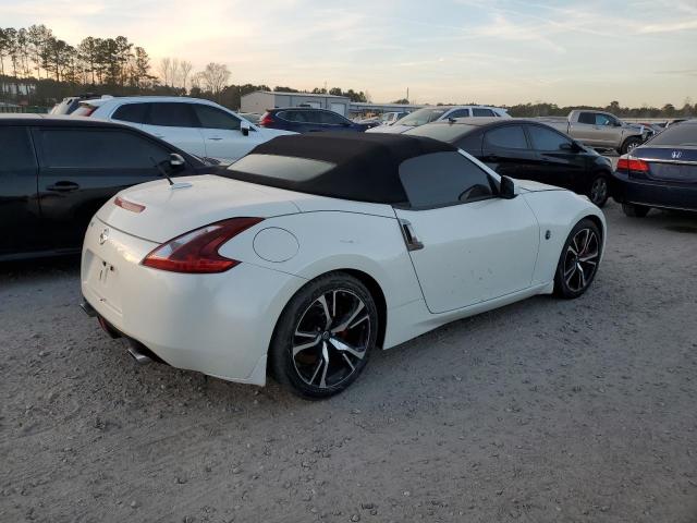 JN1AZ4FH8JM520281 - 2018 NISSAN 370Z BASE WHITE photo 3