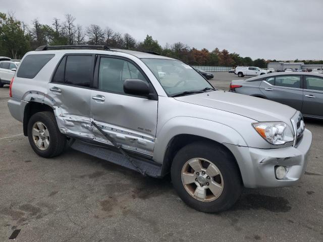 JTEBU14R078094755 - 2007 TOYOTA 4RUNNER SR5 银色 照片 4
