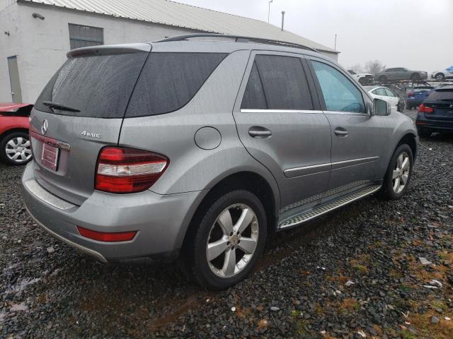 4JGBB8GBXBA625393 - 2011 MERCEDES-BENZ ML 350 4MATIC GRAY photo 3